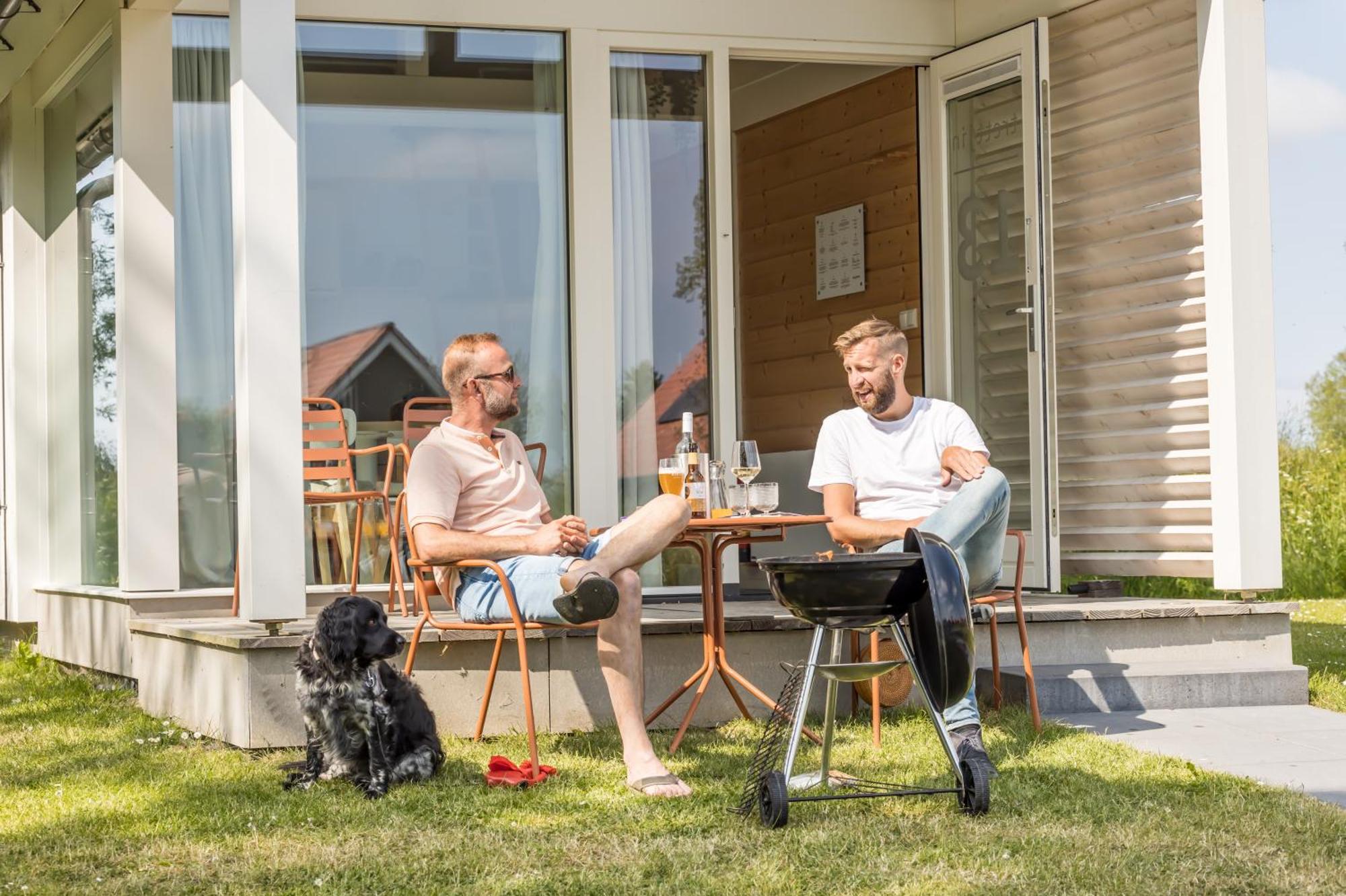 Tiny House - Optioneel Met Hottub Apartamento Dokkum Exterior foto
