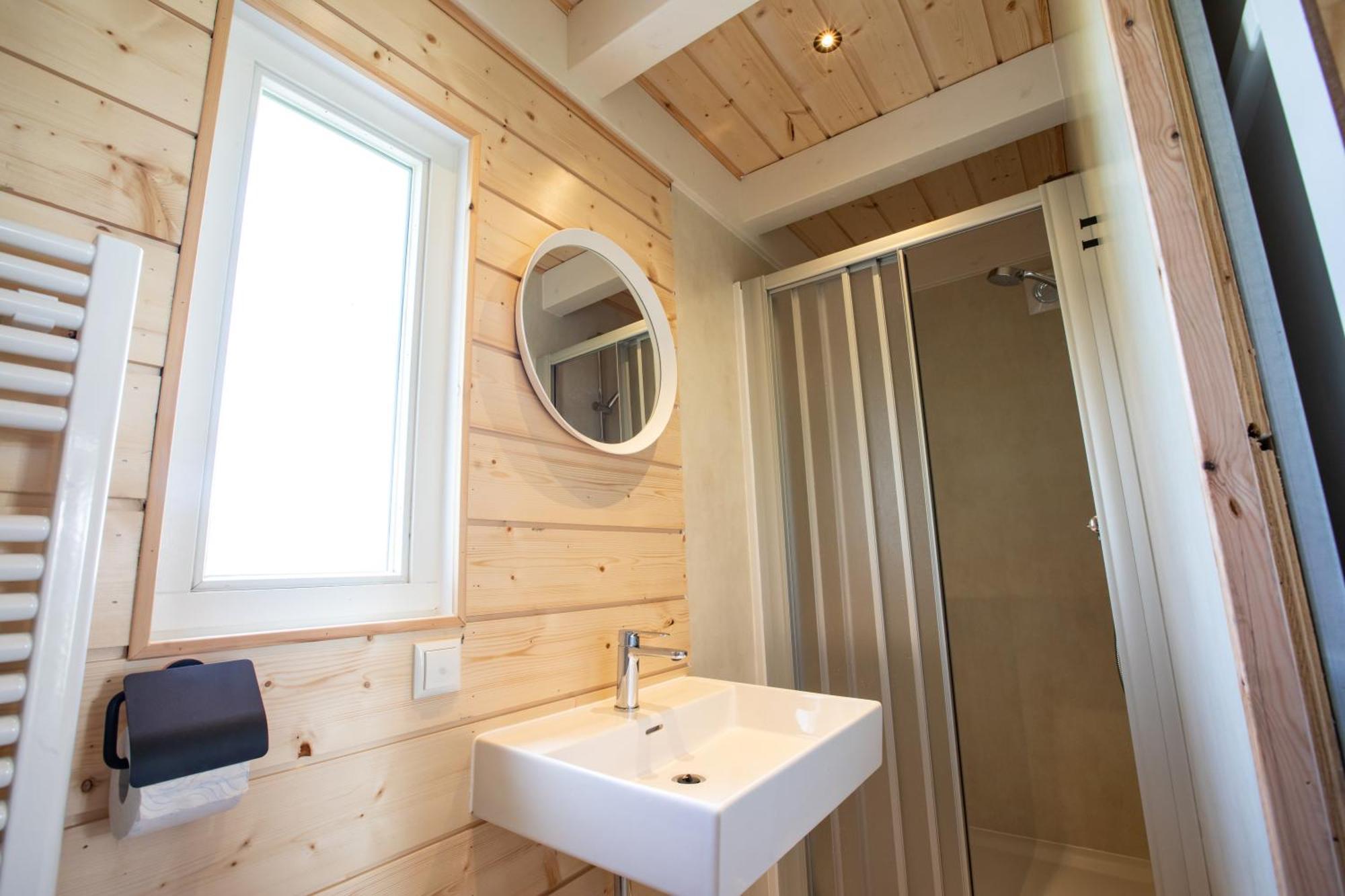 Tiny House - Optioneel Met Hottub Apartamento Dokkum Exterior foto