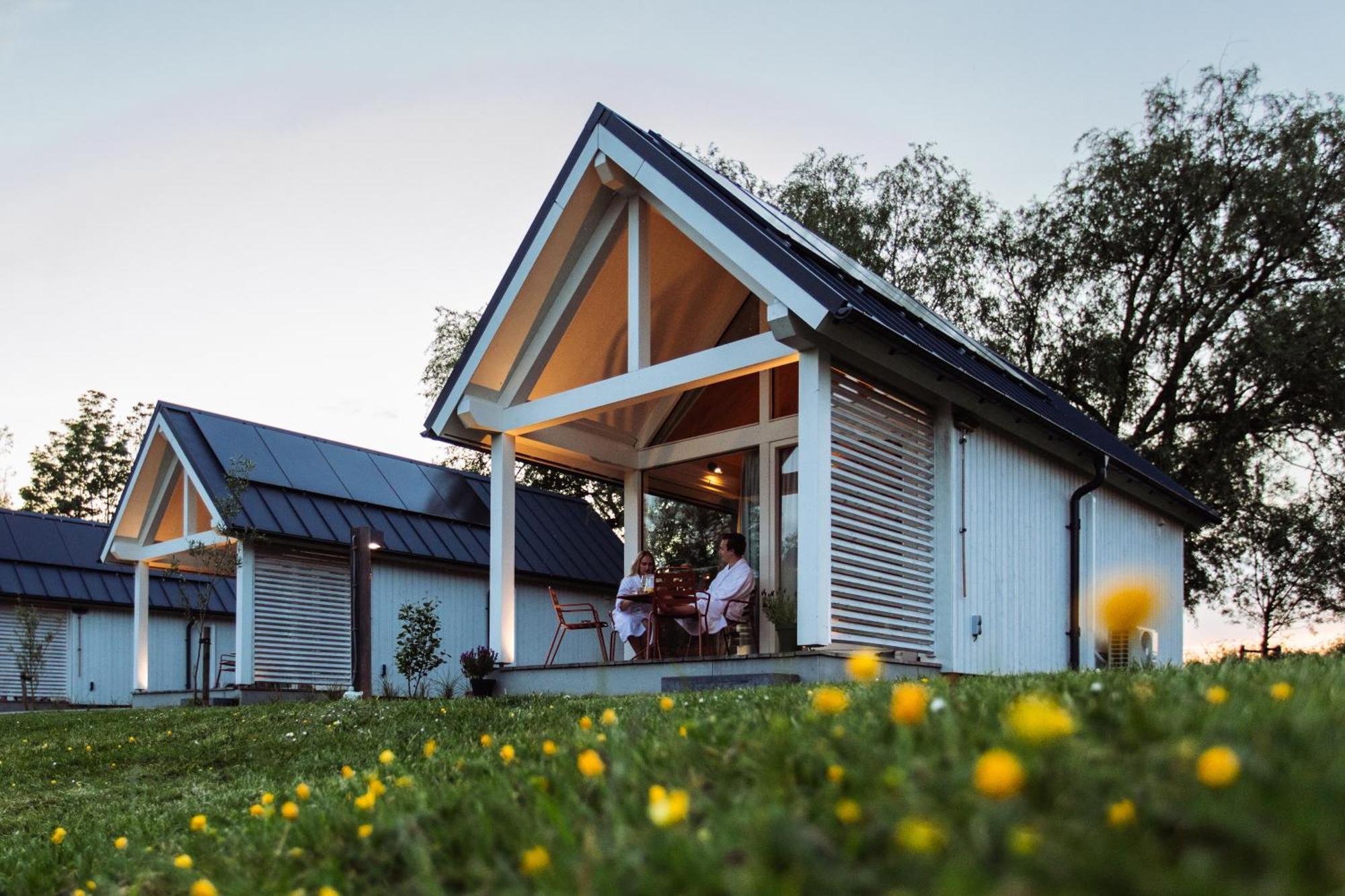 Tiny House - Optioneel Met Hottub Apartamento Dokkum Quarto foto